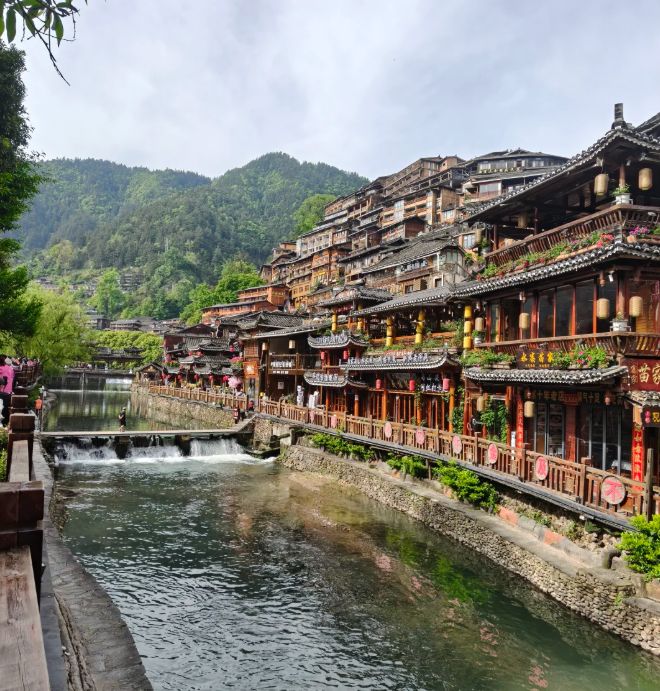 贵州5天4晚跟团游