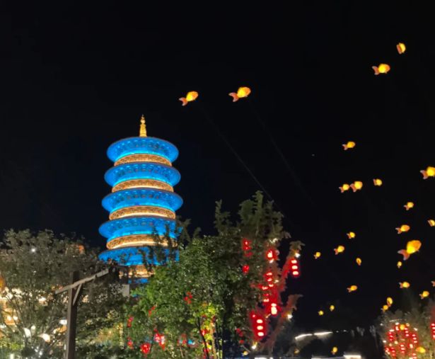 上班族带父母江西5天4晚跟团游